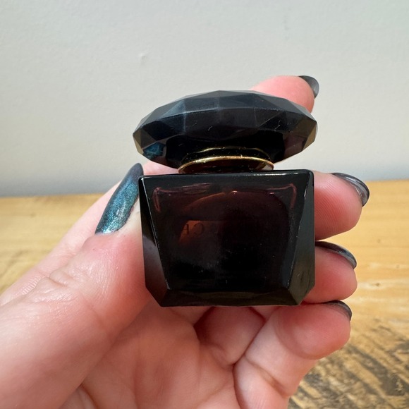 Vintage Versace Crystal Noir for Women Eau de Parfum 0.17 oz / 5 ml MINI Splash - Picture 2 of 5